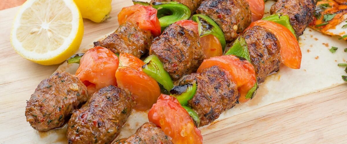 local guide to finding Middle Eastern restaurants in Pickering